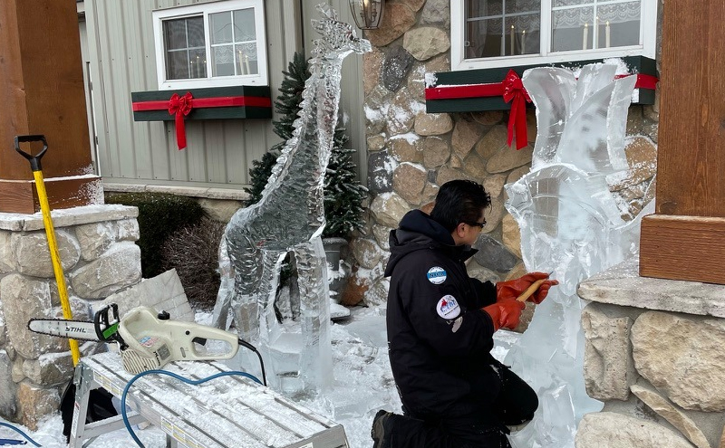 Ice Festival sculpting 7 Jan 16-17, 2026