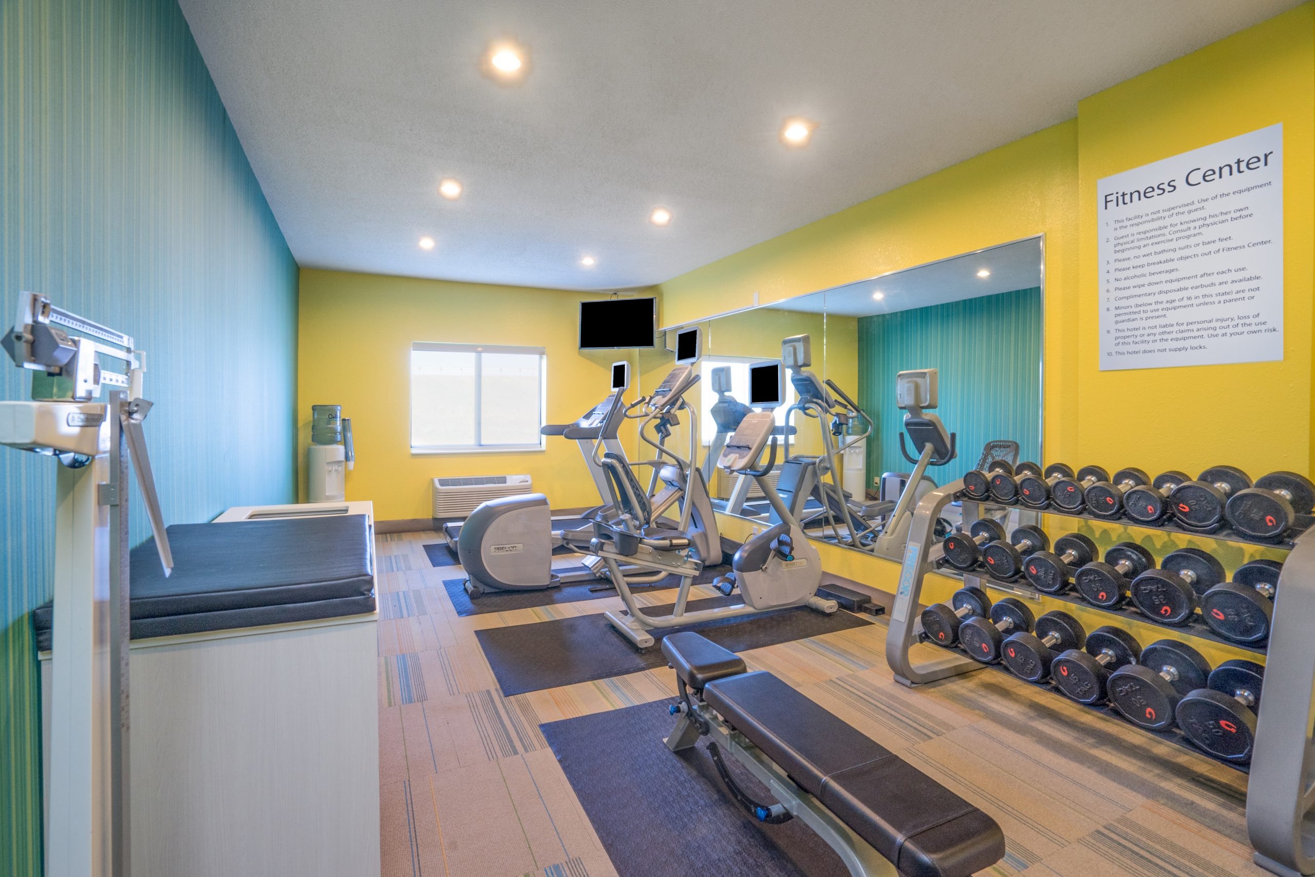 Holiday Inn Express fitness room