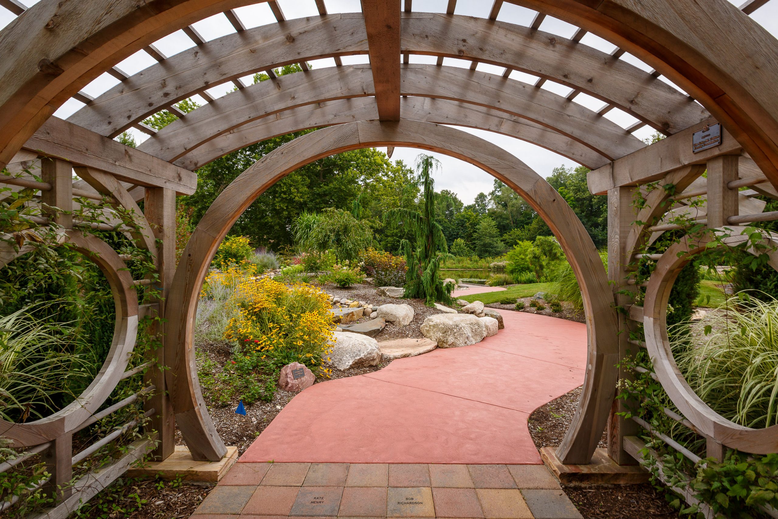 Wellfield Botanic Garden Arch