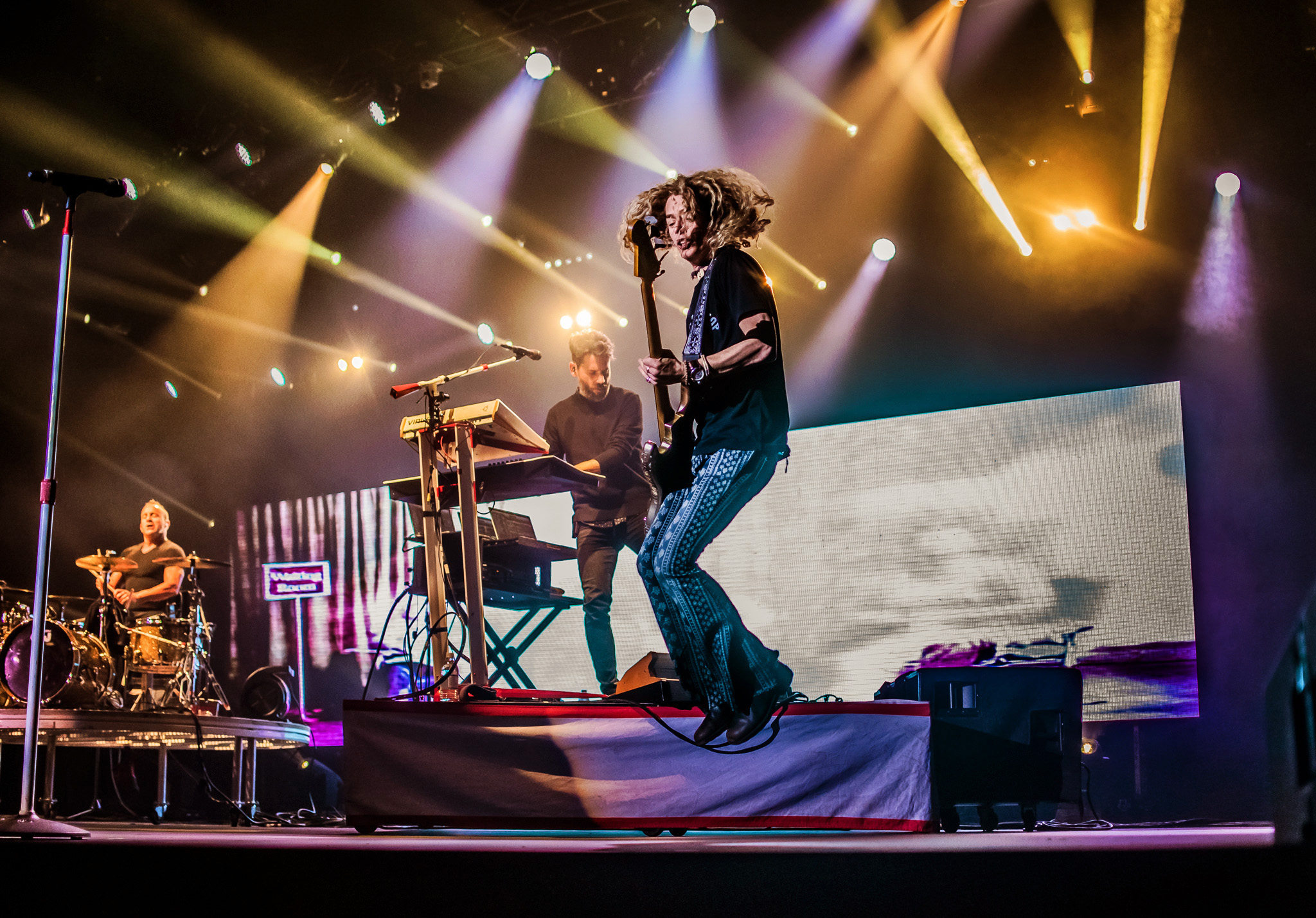 guitar player in air